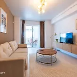 Spacious 1014 B4 Apartman