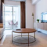 Spacious 1014 B4 *