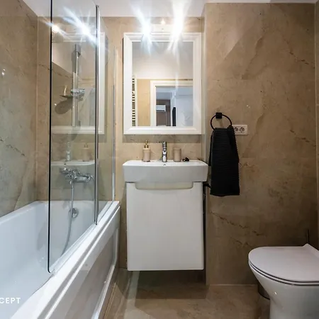 Apartment Spacious 1014 B4
