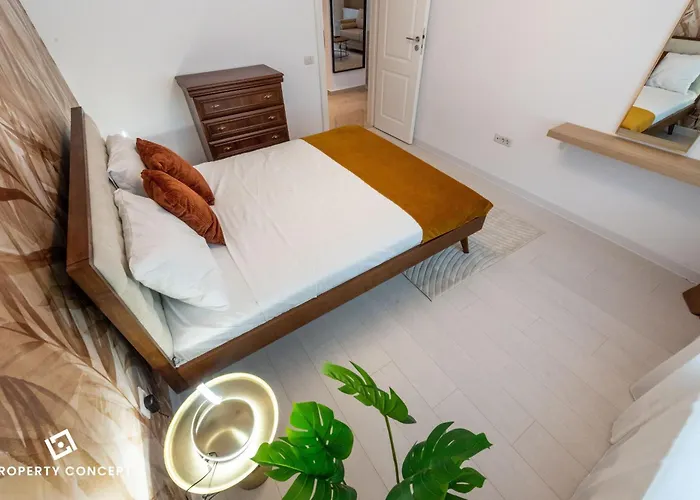 Spacious 1014 B4 Apartment Bucharest